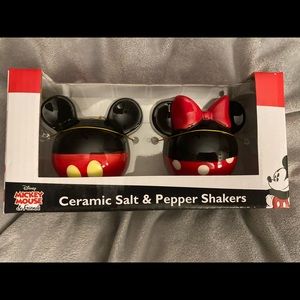 Disney Mickey Mouse/Minnie Mouse Spice Shakers